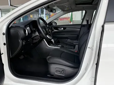 Kia K3 2022, 40000 км, за 11944.24 USD - фото 7