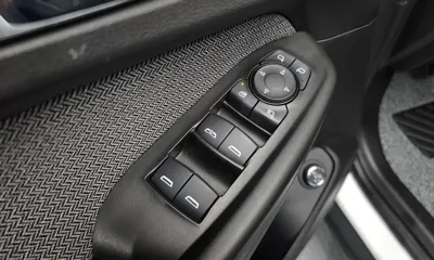 ChevroletGMDaewoo Trailblazer 2022, 19493 км, за 14569.52 USD - фото 12