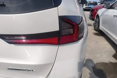 BMW iX1 2023, 25500 км, за 20687 USD - фото 9