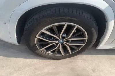 BMW iX1 2023, 25500 км, за 20687 USD - фото 10