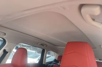 BMW iX1 2023, 25500 км, за 20687 USD - фото 21