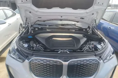 BMW iX1 2023, 25500 км, за 20687 USD - фото 24