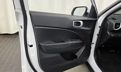 Hyundai Venue 2022, 59830 км, за 9051.24 USD - фото 24