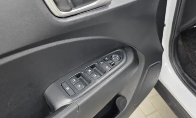 Hyundai Venue 2022, 59830 км, за 9051.24 USD - фото 27