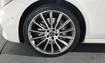 Mercedes-Benz E-Class 2019, 56079 км, за 22687.37 USD