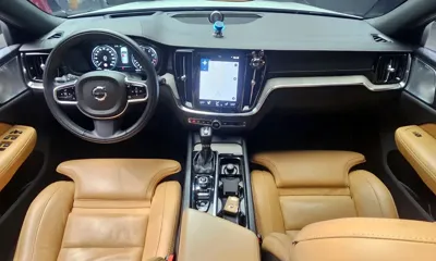 Volvo V60 2019, 38332 км, за 20217.93 USD - фото 7