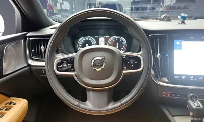 Volvo V60 2019, 38332 км, за 20217.93 USD - фото 13