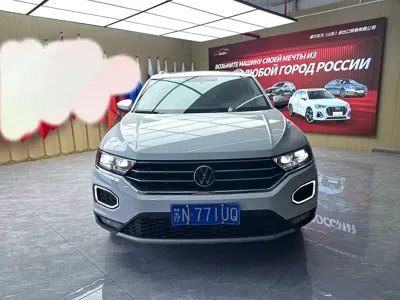 Volkswagen T-Roc 2023, 96000 км, за 11741.97 USD