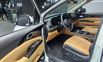Kia Canival 2023, 30821 км, за 24228.7 USD - фото 10