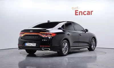 Hyundai Grandeur 2019, 40754 км, за 10571.52 USD