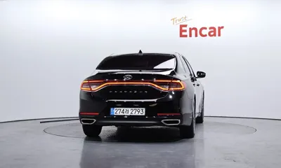Hyundai Grandeur 2019, 40754 км, за 10571.52 USD