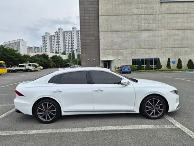 Hyundai Grandeur 2020, 100162 км, за 11384.35 USD