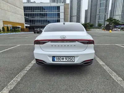 Hyundai Grandeur 2020, 100162 км, за 11384.35 USD