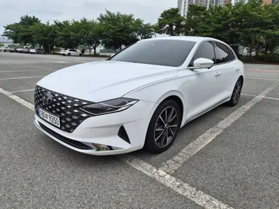 Hyundai Grandeur 2020, 100162 км, за 11384.35 USD - фото 8