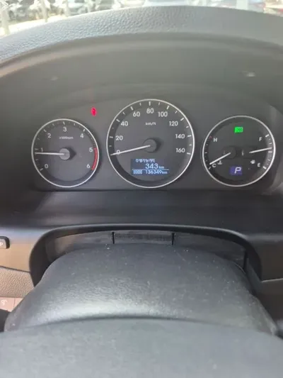 Hyundai Starex 2018, 130000 км, за 9583.83 USD - фото 12