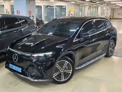 Mercedes-Benz EQS · 2023 год