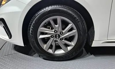 Kia K5 2019, 72761 км, за 6958.12 USD