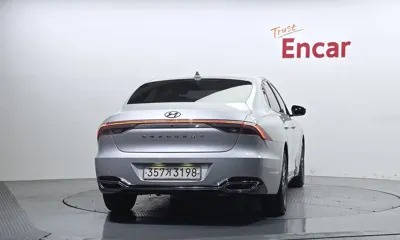 Hyundai Grandeur 2023, 79341 км, за 13062.89 USD