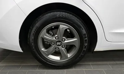 Hyundai Avante 2017, 38596 км, за 7741.35 USD