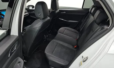 Volkswagen Golf 2026, 634 км, за 25761.15 USD - фото 11