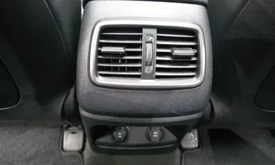 Kia Sorento 2018, 138713 км, за 19535.06 USD - фото 31