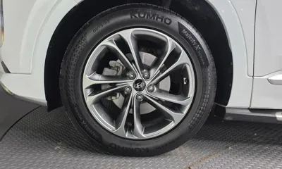 Hyundai Santafe 2019, 57391 км, за 15885.52 USD