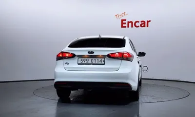 Kia K3 2016, 78962 км, за 5883.13 USD