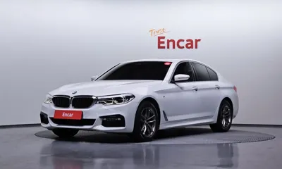 BMW 5-Series · 2018 год