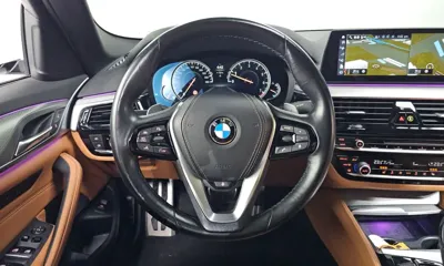 BMW 5-Series 2018, 81569 км, за 16187.64 USD - фото 13