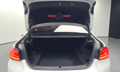 BMW 5-Series 2018, 81569 км, за 16187.64 USD - фото 20