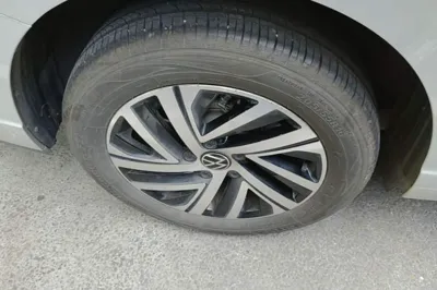 Volkswagen Lavida 2023, 54900 км, за 11426 USD - фото 10