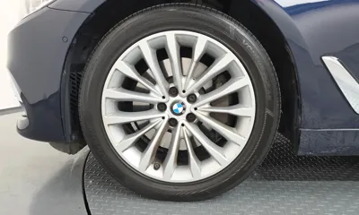 BMW 5-Series 2019, 142530 км, за 9715.11 USD