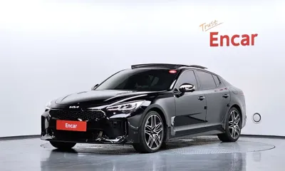 Kia Stinger · 2023 год