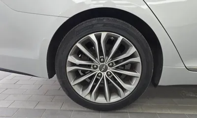 Hyundai Genesis 2015, 142776 км, за 4791.91 USD