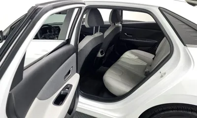 Hyundai Avante 2021, 46910 км, за 12750.47 USD - фото 29