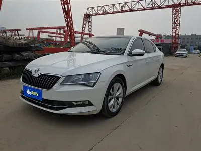 Skoda Superb · 2019 год