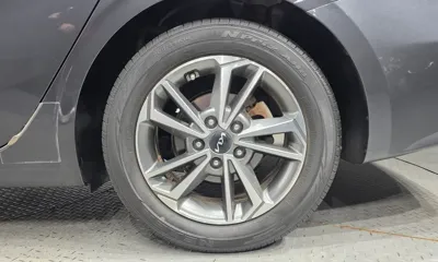 Kia K3 2023, 29601 км, за 11152.68 USD - фото 21