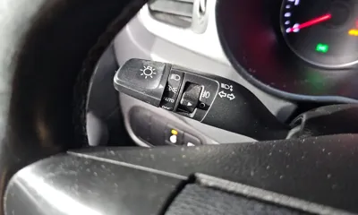 Kia Carens 2014, 168130 км, за 2973.51 USD - фото 17