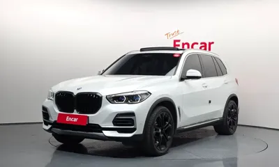 BMW X5 · 2022 год