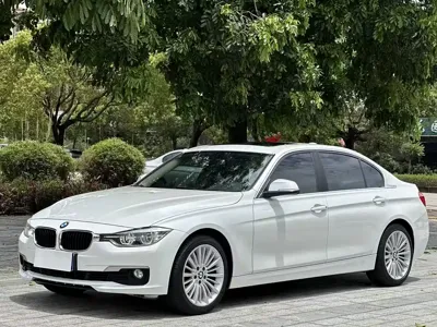 BMW 3 Series · 2018 год