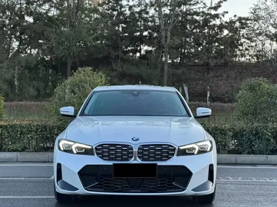 BMW 3 Series 2024, 40000 км, за 26191.37 USD