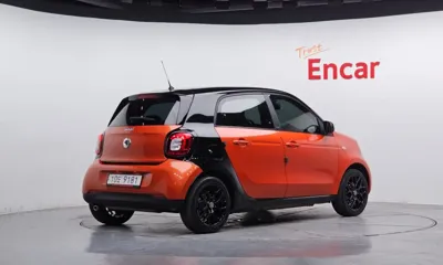 Smart Forfour 2016, 36806 км, за 9844.73 USD