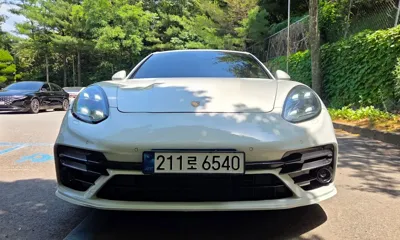 Porsche Panamera 2014, 181000 км, за 26913.48 USD
