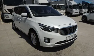 Kia Canival 2015, 327374 км, за 2930.26 USD