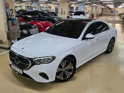 Mercedes-Benz E-Class · 2025 год
