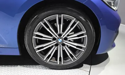 BMW 3-Series 2021, 97863 км, за 17356.82 USD