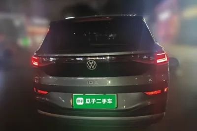 Volkswagen ID.6 X 2021, 65900 км, за 19473 USD