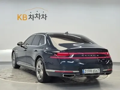 Genesis G90 2022, 77575 км, за 44202.17 USD