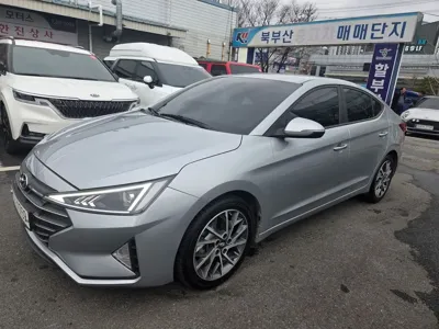 Hyundai Avante 2020, 74939 км, за 7735.81 USD