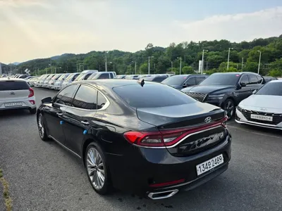 Hyundai Grandeur 2019, 126931 км, за 10245.91 USD